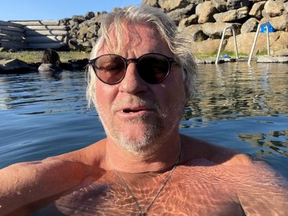 стасмир в природном теплом источнике Grettislaug, photo Stasmir, stasmirnet, стасмир, стасмирнет