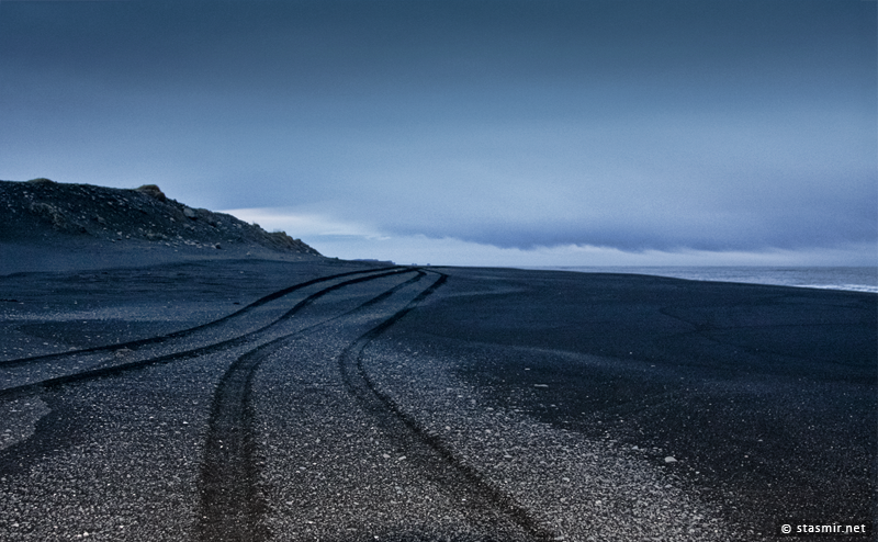Покатушки на черных песках в районе Reynisfjara, photo Stasmir,  фото Стасмир