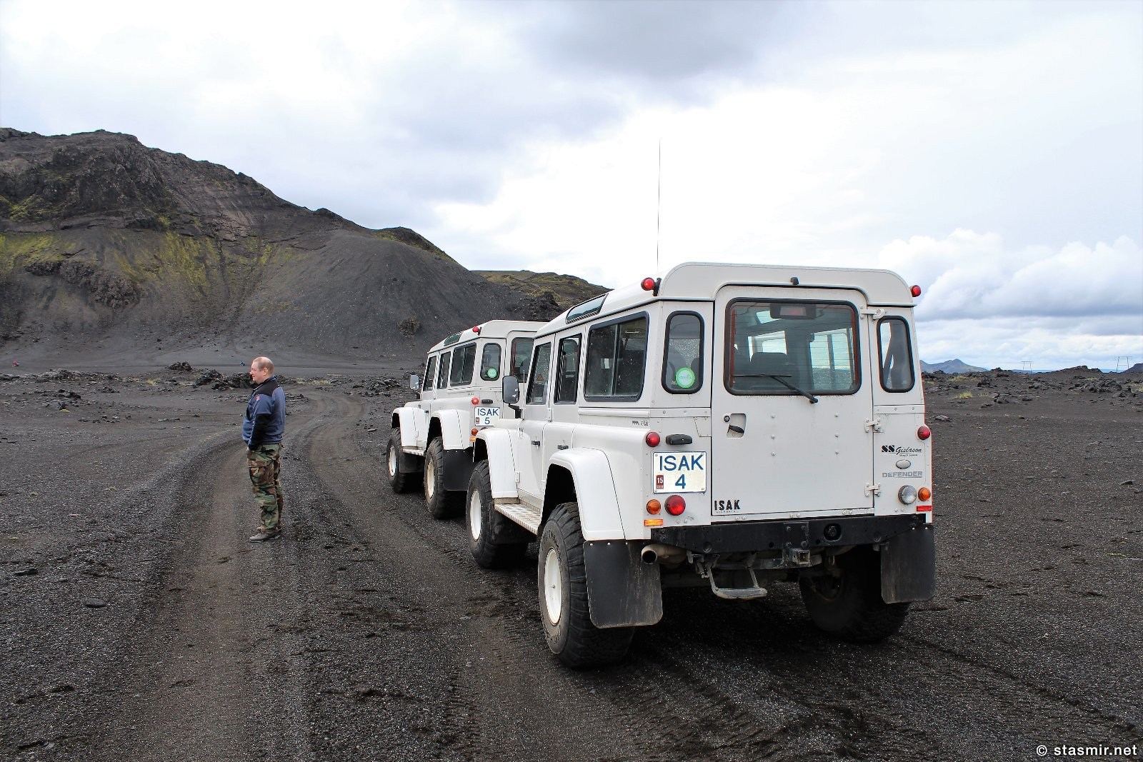 Лэндроверы на пути в Ландманналёйгюр, джип-сафари в Исландии, фото Стасмир, photo Stasmir