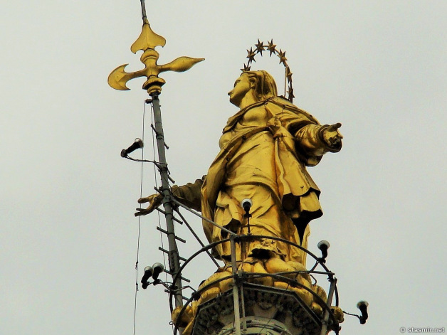 Milano, Duomo di Milano, Миланский Собор, Ангел, Duomo di Milano, пламенеюшая готика, Дуомо, Золотой ангел, Храм Минервы, Ломбардия, Италия, Стасмир, Стасмир Трэвэл, Станислав Смирнов, Стасмир Илсандский, Stanislav Smirnov, Stasmir, Stasmir, Travel, Stasmir of Iceland