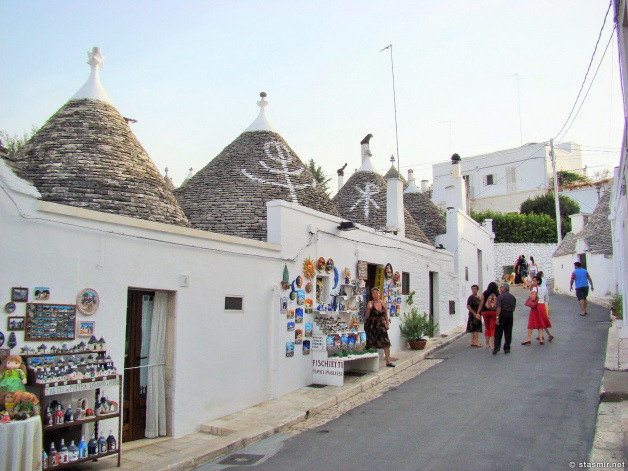 Alberabello, Trullo, Trulli, Альберобелло, Провинция Бари, трулли, Италия, Апулия, объект наследия ЮННСКО, Стасмир, Станислав Смирнов, Стасмир Трэвэл, Стасмир Исландский, Италия, Stasmir, Stanislav Smirnov, Stasmir Travel