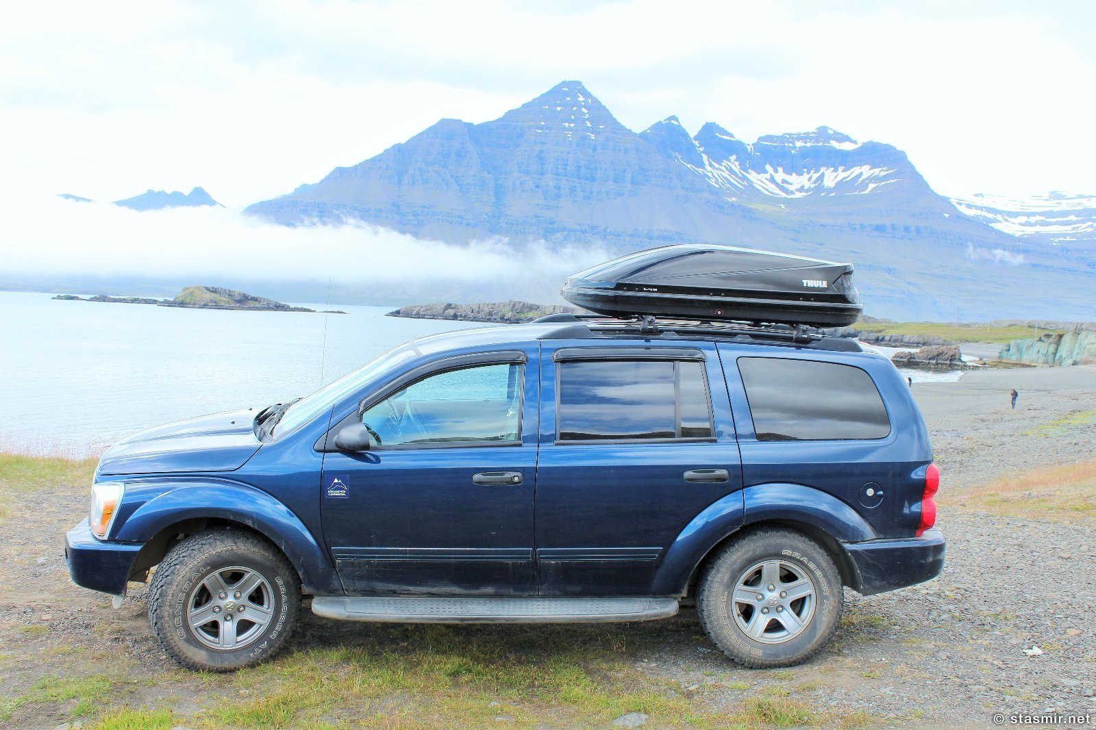 Джип Dodge Durango SU-716 где-то в Западных Фьордах Исландии, фото Стасмир, Photo Stasmir