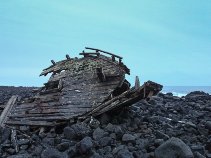 один из севших на мель кораблей в районе Сельвогюр, Selvogur, Южная Исландия, фото Стасмир, photo Stasmir
