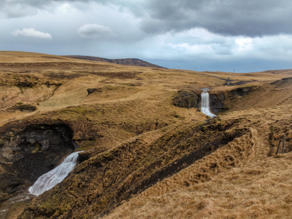 Мне кажется, это где-то на полуострове Снайфедльснес (Snæfellsnes). Фото Стасмир. Photo Stasmir.