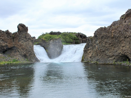 Водопад Хьяулпарфосс, Hjálparfoss, Landmannalaugar, Ландманналёйгар, Ландманналаугар, фото Стасмир, Photo Stasmir
