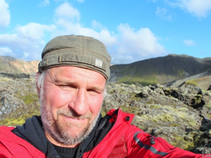 обсидиан, заросли обсидиана, hrafntinna, фото Стасмир, photo Stasmir, Landmannalaugar, Ландманналёйгар, пешие маршруты на Ландманналёйгар, желтый горы, желтые риолитовые горы, Stasmir, Стасмир