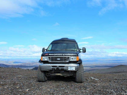 Landmannalaugar, Ландманналёйгар, Лундаманналаугар, джип-сафари, Исландия, фото Стасмир, photo Stasmir, Mountaineers of Iceland, восхождение на гору Гекла, гора Гекла, Исландия, Форд Е350, Mountaineers of Iceland, вид с подножья Геклы