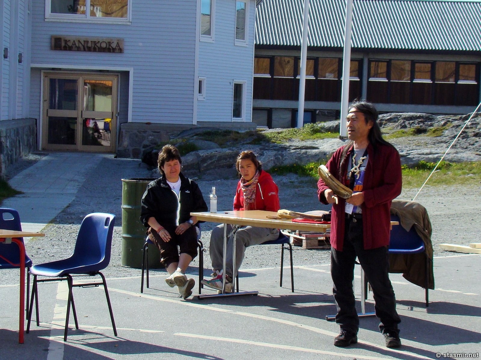 инуиты в Нууке, столице Гренландии, танец инуита, фото Стасмир, Photo Stasmir