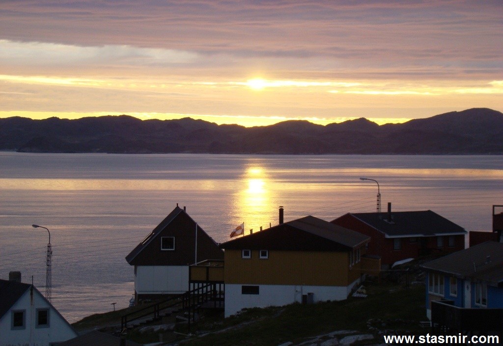 Sunset in Nuuk, Нуук, столица Гренландии, стасмир