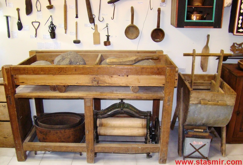 деревянная стиральная машинка, Исландия, Skógasafn, Музей Скоугар, фото Стасмир, photo Stasmir