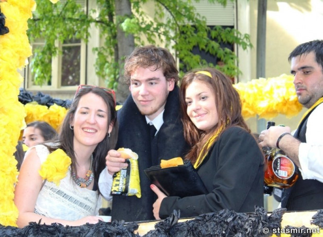 sober looking folk: must b xchange students