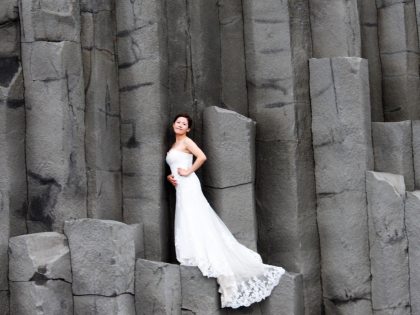 Китайская невеста на базальтовых столбах на Рейнисфйаура, фото Стасмир, photo Stasmir