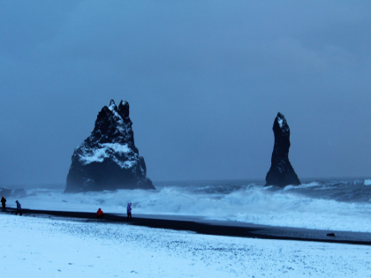 Reynisdrangar или Рейнисдрангар зимой, фото Стасмир, photo Stasmir