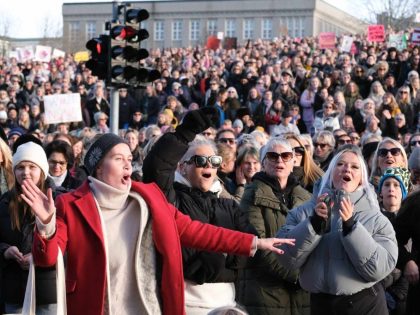 Icelandic wormen's strike 24 October 2023, photo from Icelandic press