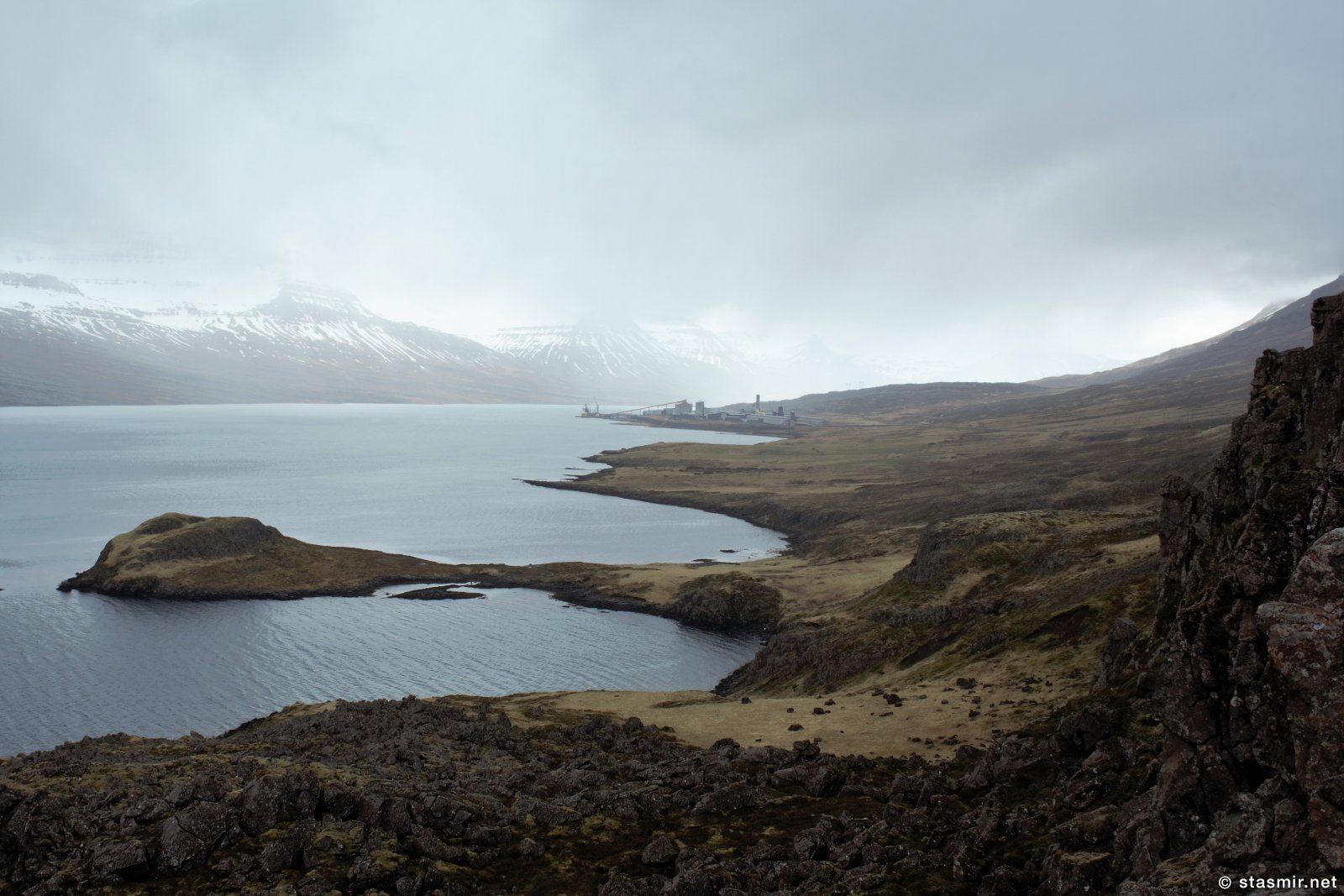 Рейдарфьордюр (Reyðarfjörður): алюминиевый комбинат, фото Стасмир, Photo Stasmir
