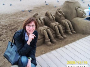 На пляже Барселонеты