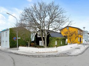 Домик в 101 Рейкьявик, купленный режиссером у музыканта, фото из исландской прессы